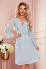 Isabella pleated dress beige with neckline and long sleeve / Numoco 313-9