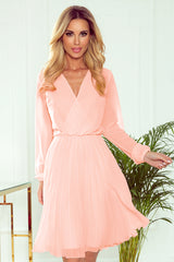 Isabella pleated dress powder pink with neckline and long sleeve / Numoco 313-4