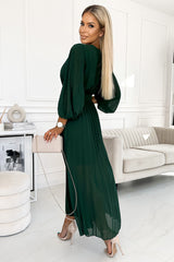 KLARA pleated dress green with a belt and a neckline / Numoco Basic 414-1-1